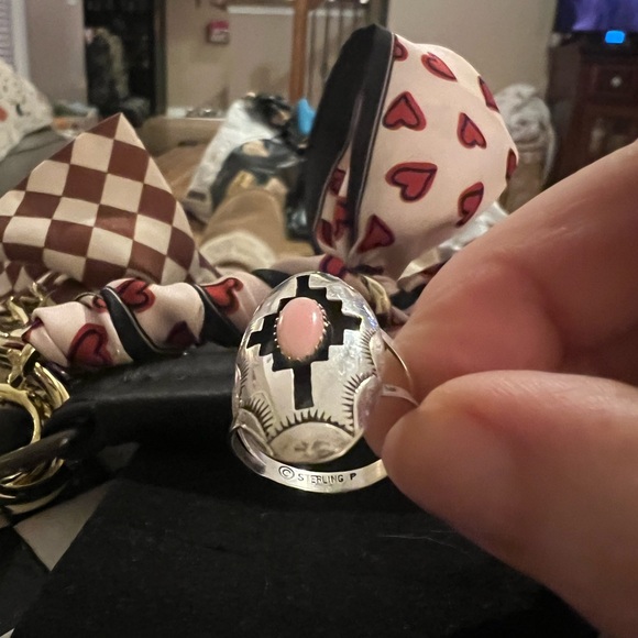 Pink Conch Ring - Picture 2 of 3